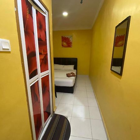 Oyo 91065 Hotel De Anjung Muadzam Shah Экстерьер фото